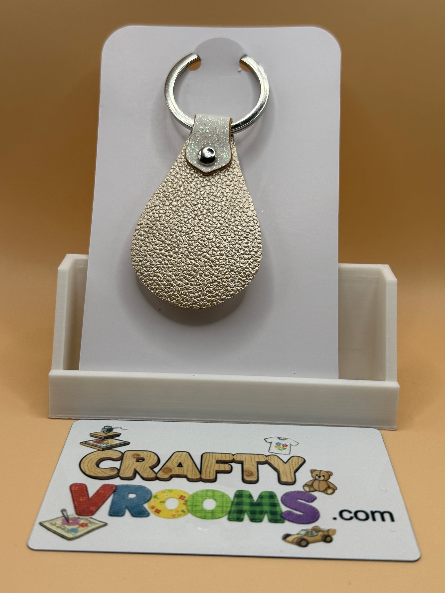 Leatherette keyholder - skiing gingerbread