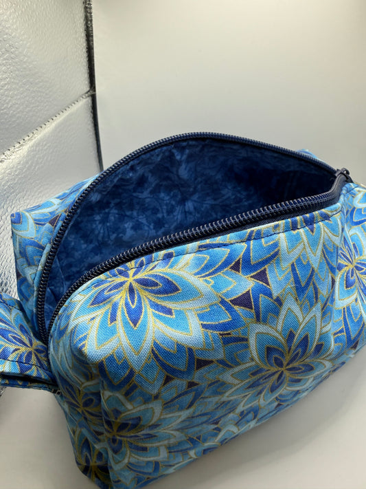 Medium sized travel cosmetic bag - Blue & gold floral