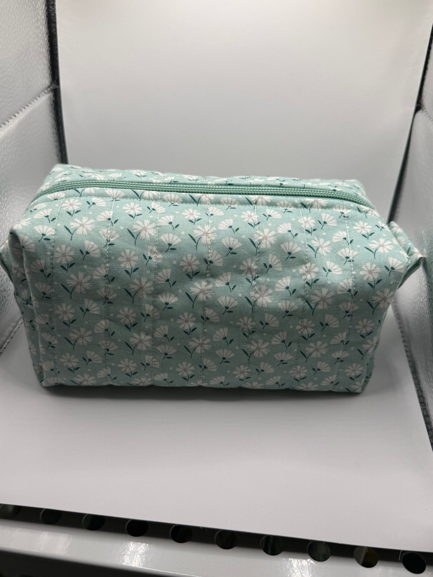 Medium sized travel cosmetic bag - Teal floral