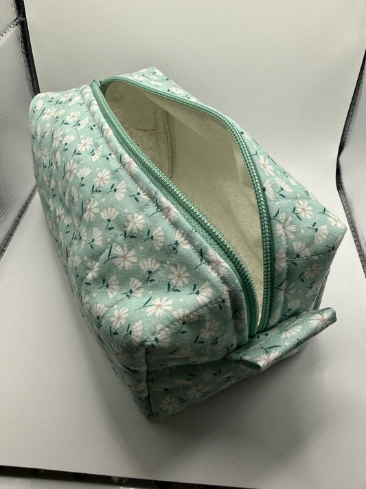 Medium sized travel cosmetic bag - Teal floral